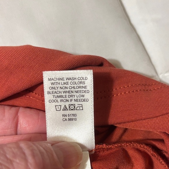 24/7 Rust Orange V-Neck Oversized Top - Picture 5 of 6